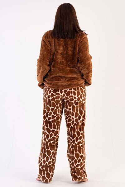 VİENETTA Kadın Büyük Beden Kahverengi Welsoft Yuvarlak Yaka Uzun Kollu Cepli Manşetli Desenli Pijama Takımı