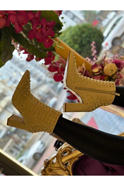 Purple Kadın Bej Zımbalı Kalın Topuklu Bot