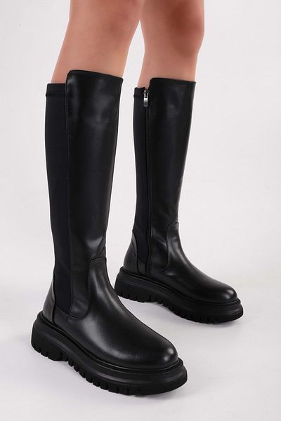 Shoeberry Kreideschwarze Damenstiefel mit dicker Sohle
