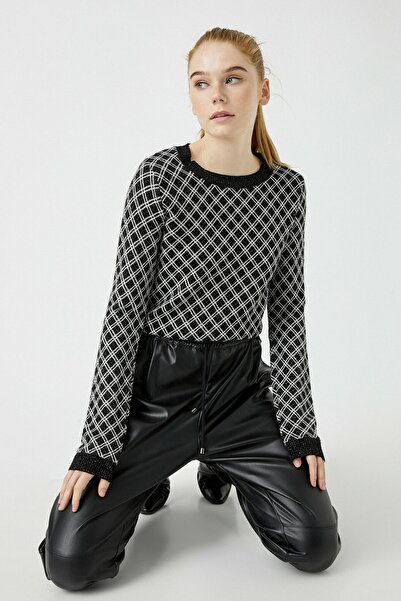 Koton Schwarzer gemusterter Damenpullover 0KAK92095HT