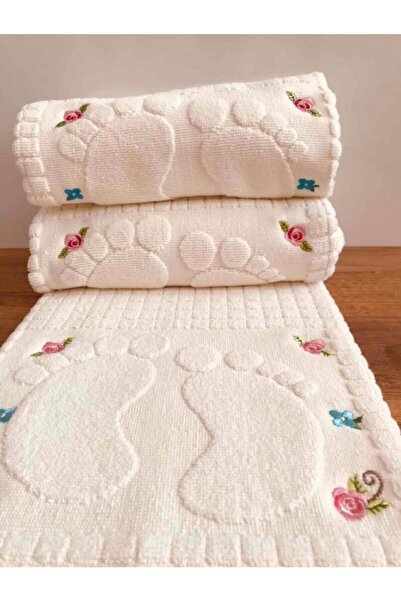 Madame Blue 3 Tane Nakışlı Ayak Havlusu %100 Pamuk Ölçü:50x70 Krem