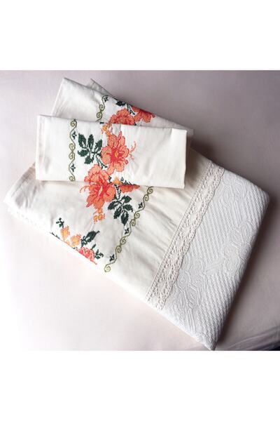 Yavuz Tekstil Çift Kişilik Kanaviçe Işlemeli Pike Takımı