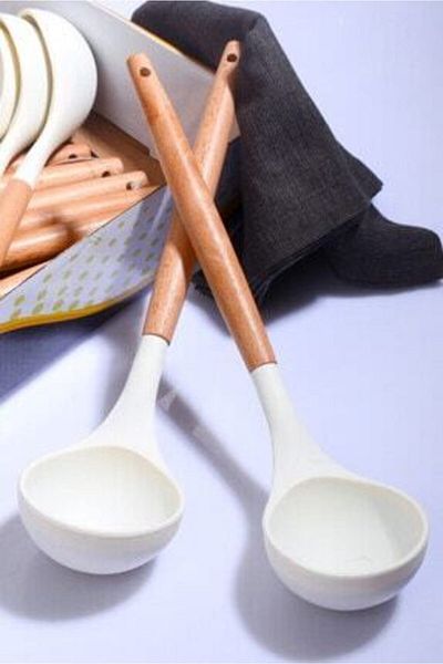 Kosova Silicone Ladle with Bamboo Handle - White
