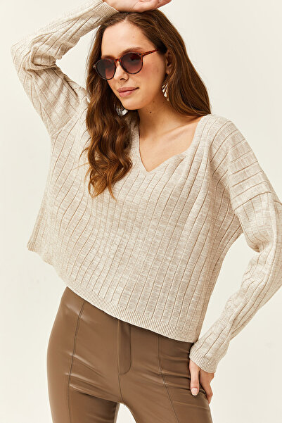 Olalook Silberfarbene Strickbluse für Damen in Steinoptik mit weitem V-Ausschnitt BLZ-19002439