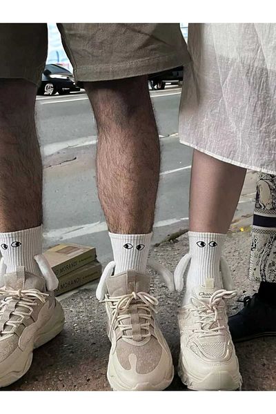 BİRMODADAN 2Pcs White Magnet Holding Hands Dating Hook Couple Socks 2Pcs
