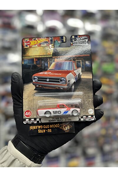 HOT WHEELS بوليفارد 75 بري داتسون صني تراك بريميوم 1.64