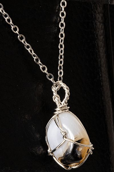 Tesbih Atölyesi Certified Wire Wrapped White Agate Stone Necklace