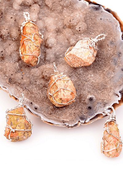 Tesbih Atölyesi Raw Unprocessed Unakit Stone Necklace - Certified and Wire Wrapped
