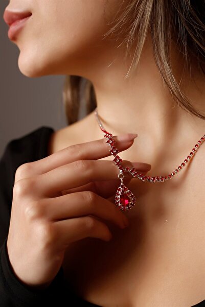 HUBANN Kırmızı Su Yolu Zirkon Taşlı Kolye Gelin Nişan Kolyesi Parti Davet Kolyesi Gümüş Kaplama Kolye