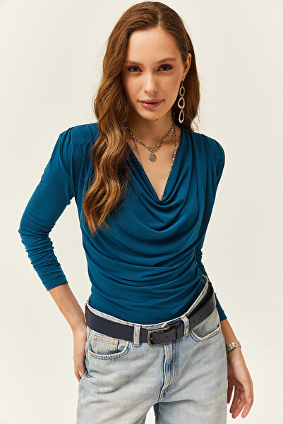 Olalook Bluză de damă, albastru petrol, căptușită cu guler plisat BLZ-19002419