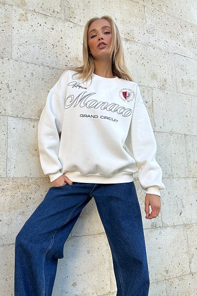 Trend Alaçatı Stili Ecrufarbenes Sweatshirt mit Rundhalsausschnitt, Stickerei und Aufdruck im 3-fädigen Rippenmuster für Damen ALC-X11189