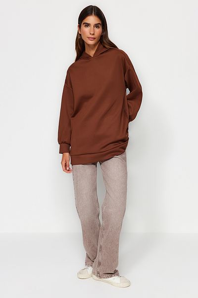 Trendyol Modest Wide Fit – hnědá potápěčská mikina s kapucí a kapsou TCTAW22TW0151