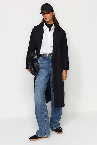 Trendyol Modest Schwarzer, langer, gefütterter Kaschmirmantel mit Gürtel TCTAW24AB00035