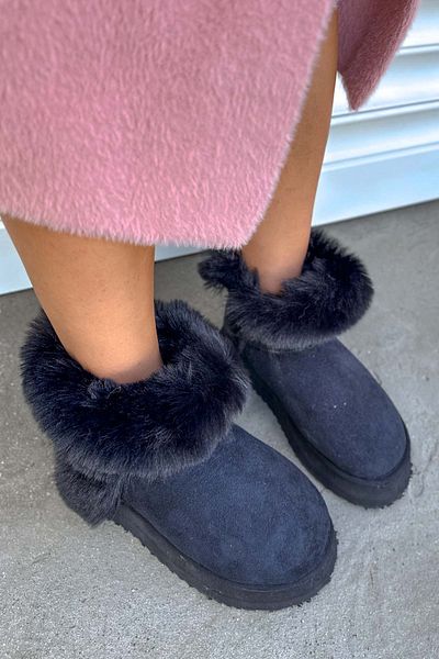 Shoebutik Černé boty