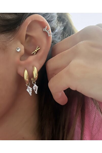 byeldaeksioglu Üçgen Taşlı Bombe Halka Küpe