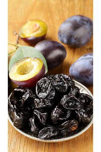 GURUYEMİŞ BOX Seedless Fresh Dried Plums - Full of Flavor Snack