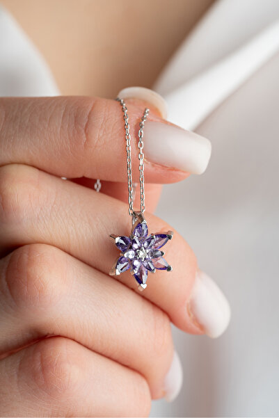 Nereze 925 Ayar Gümüş Rodyumlu Mor Taşlı Lotus Çiçeği Kolye