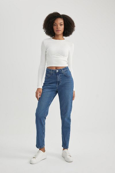 DeFacto Lina Comfort Mom Fit - Jeans mit hoher Taille und Knöchellänge B5472ax23cw