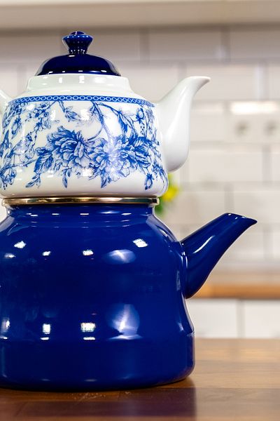 Miss Betty Enameled Royal Porcelain Teapot with Teapot Blue life