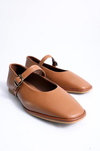 5in1Canpolat Tan Blunt Toe Ballerinas 23272