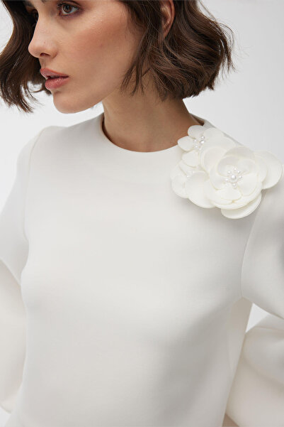 Manuka Balloon Sleeve Brooch Blouse Ecru