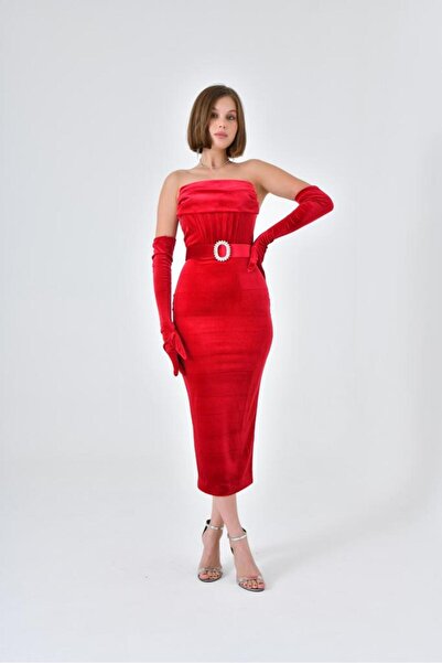 BK BOUTİQUE Kemerli Midi Boy Straplez Kadife Abiye Elbise