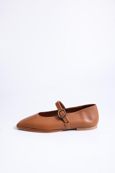 5in1Canpolat Tan Blunt Toe Ballerinas 23272
