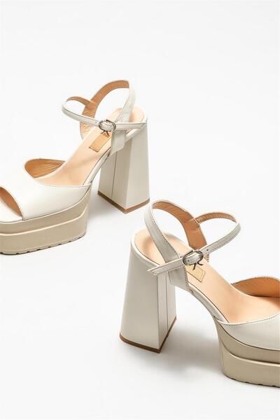 Elle Shoes Beige Leather Women's Sandals