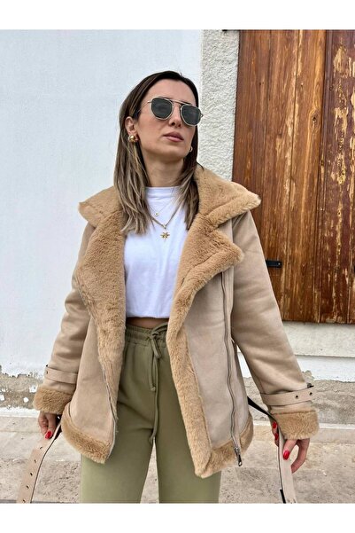 Laluvia Μπεζ παλτό με λεπτομέρεια από γούνα σουέτ