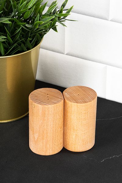 DNS HOME Set of 2 Natural Wooden Magnetic Salt and Pepper Shakers
