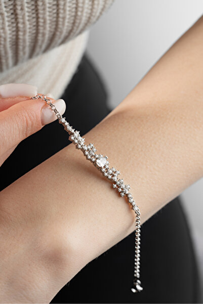 Nereze 925 Ayar Gümüş Rodyum Kaplama Beyaz Zirkon Taşlı Tasarım Bileklik