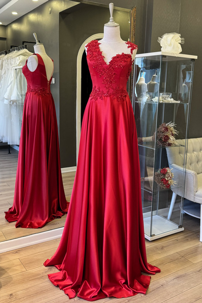 Lenta Moda Kırmızı Tek Omuz ve İşlemli Dantel Detaylı Maxi Boy Saten Abiye Ve Gece Elbisesi
