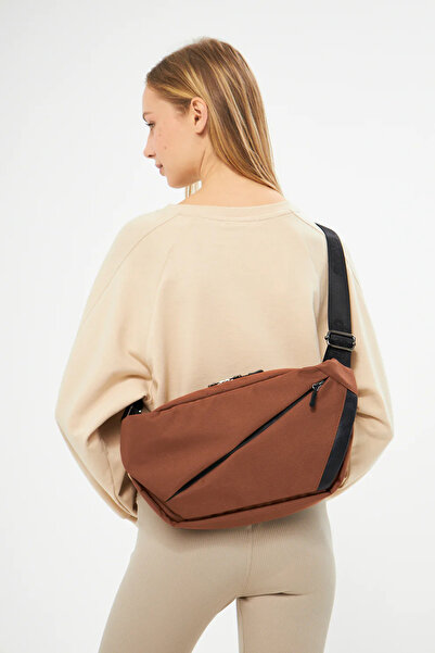 Snug Up Sweeping Crossbody V2 Çapraz ve Omuz Çantası