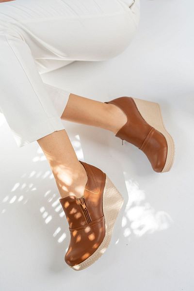 NESKA Wedge Sole Side Zipper Tan Leather Shoes