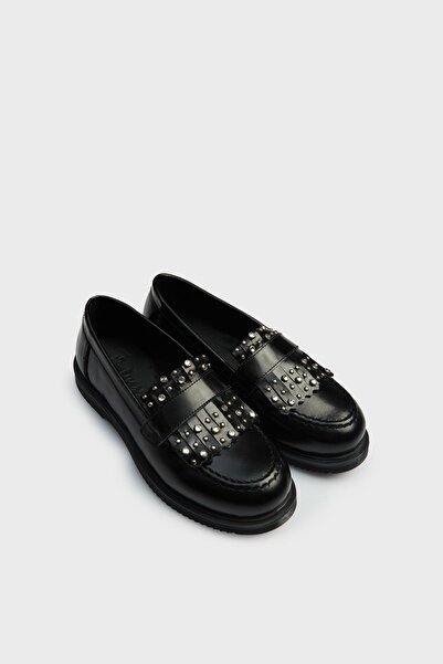 Tyess Girl's Black Shoes