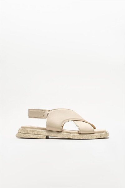 Elle Shoes Μπεζ δερμάτινα γυναικεία φλατ σανδάλια