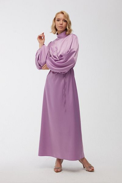 Manuka Abendkleid aus Satin mit Ballonärmeln Flieder