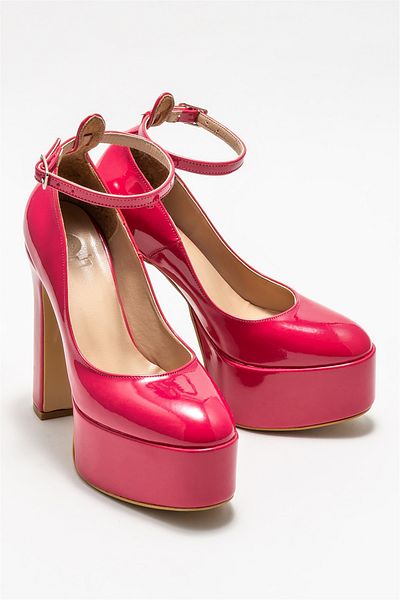 Elle Shoes Fuchsia Women's Heeled Shoes - Stylish and Comfortable