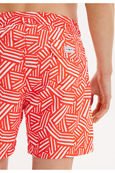 WESTMARK LONDON Kırmızı Geometrik Desenli Regular Fit Erkek Deniz Şortu Wmgeometrıc