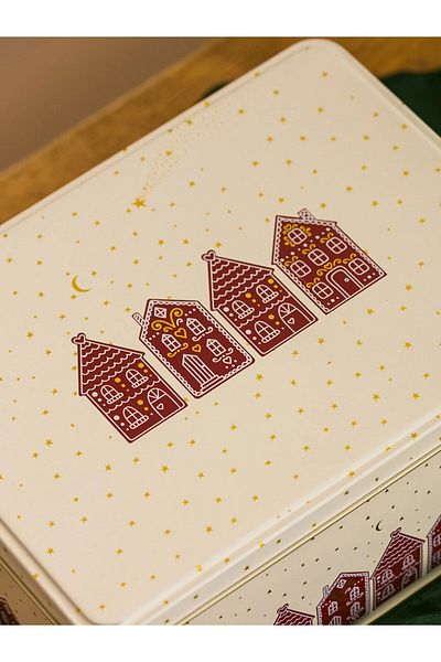Maflen Christmas New Year Winter Themed Metal Cookie Storage Container 22x10cm