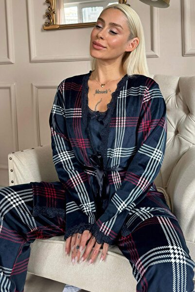 Pijamaevi طقم بيجامة نسائي مخملي حصري باللون الأزرق الداكن مع رداء