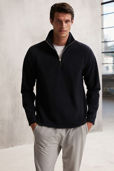GRIMELANGE Hayes Herren-Fleece-Fleece mit halbem Reißverschluss, dicker Struktur, bequemer Passform, marineblaues Fleece mit Leder-Accessoires