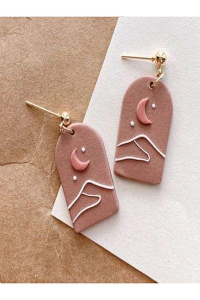 TREND Minimalist Artwork Polymer Earrings with Mountain Figure Gold Detail