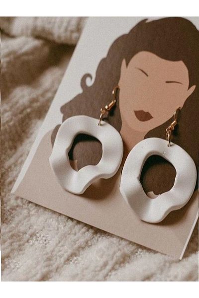 TREND Round Wavy Dangle Cream Polymer Clay Earrings