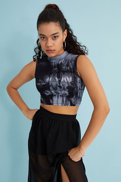 Bukamiss Crop de damă negru cu vopsea cravată cu model