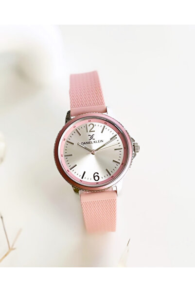 Daniel Klein Pembe Renk Silikon Kordon Kadın Kol Saati