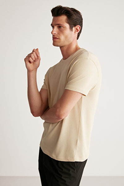 GRIMELANGE Jeremy Erkek Slim Fit Triko Görünümlü Kumaşlı Triko Yakalı Kalın Dokulu Bej T-shirt