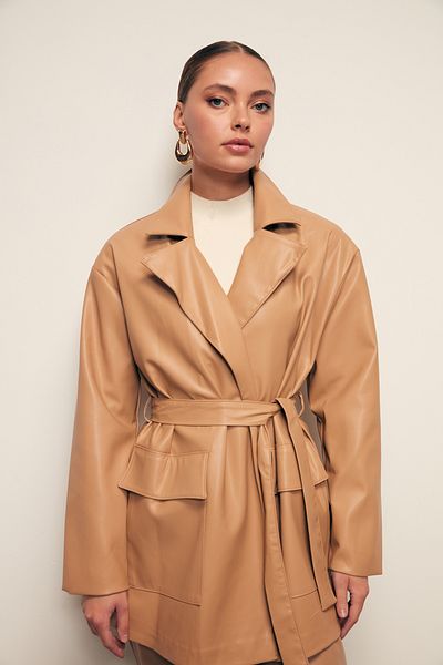 Sateen Jachetă de piele cu centura - bej