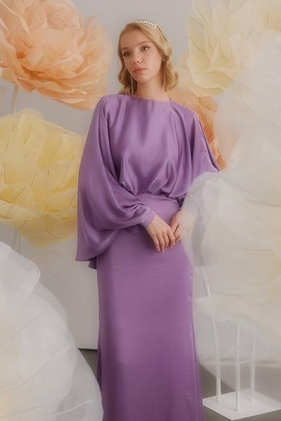 Manuka Βραδινό φόρεμα από Silk Satin Cape Lavender