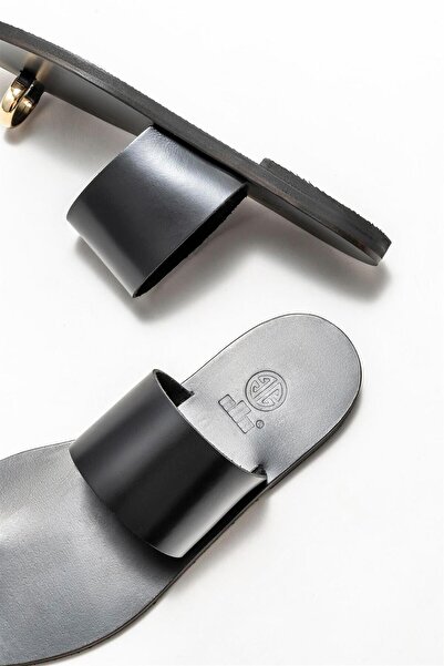 Elle Shoes Μαύρες δερμάτινες γυναικείες σαγιονάρες